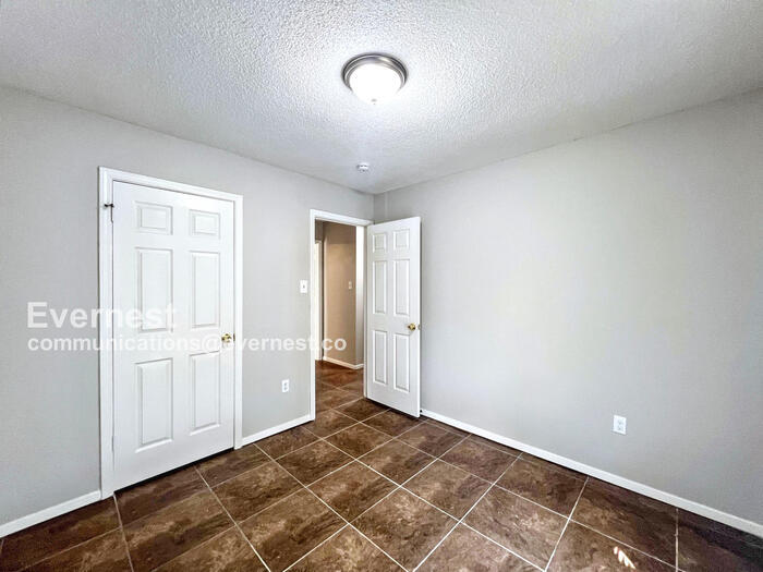 Building Photo - 3455 Lynnfield Cove