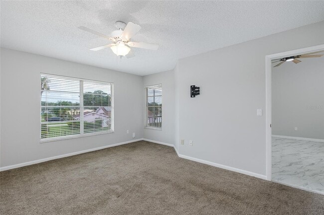 Building Photo - Beautifully Updated Condo