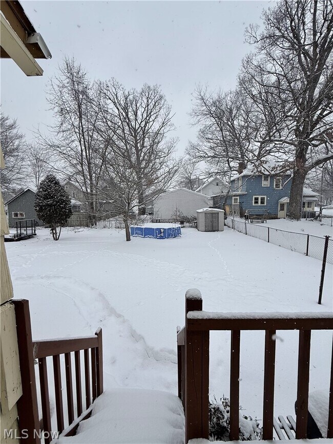 Building Photo - 1253 California Ave