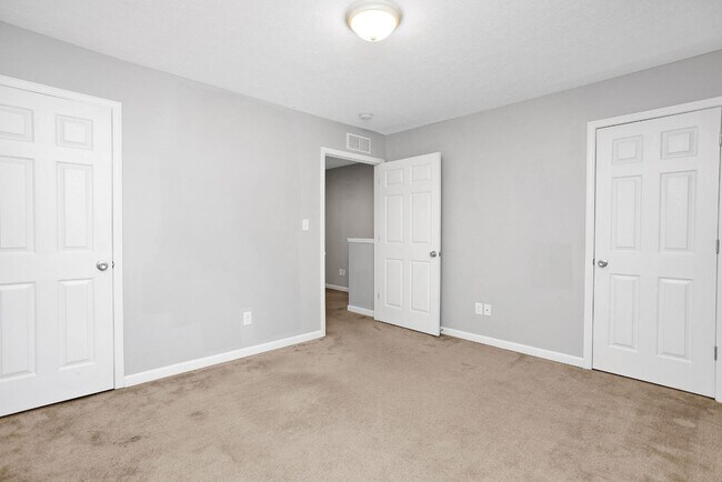 Building Photo - 6694 S Wilson Rd