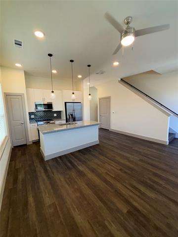 Building Photo - 2036 Oak Grove Ln