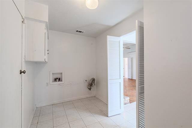 Building Photo - 3325 Shady Hollow Ln