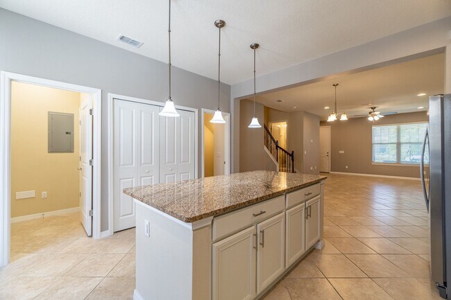 Building Photo - Beautiful Energy Efficient 3/2.5 Townhome ...