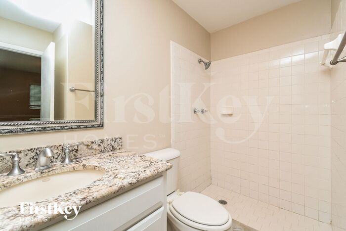 Building Photo - 7940 Fresca St