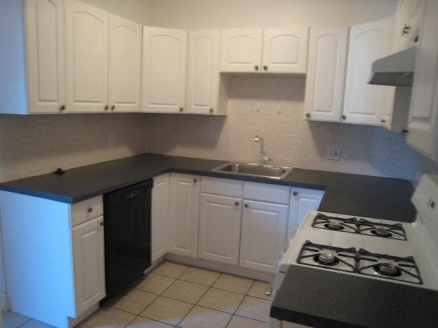 Building Photo - 62 Egmont St