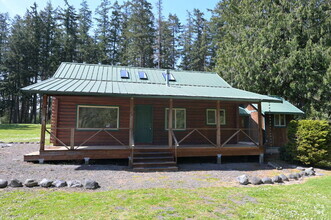 Building Photo - 1+ bed 1 bath log home in Sequim