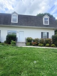 Building Photo - 2519 Cedar Ln