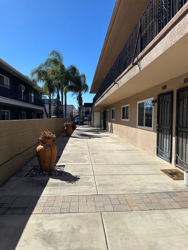 Building Photo - 4061 Ohio St