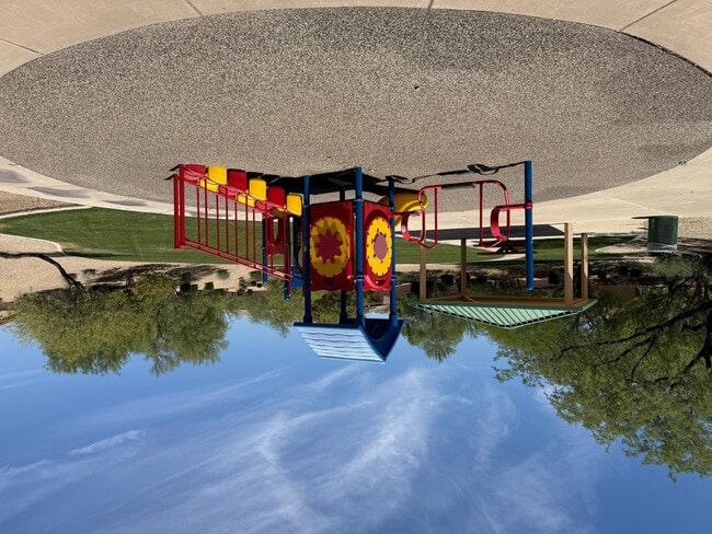 Building Photo - 1928 W Spur Dr