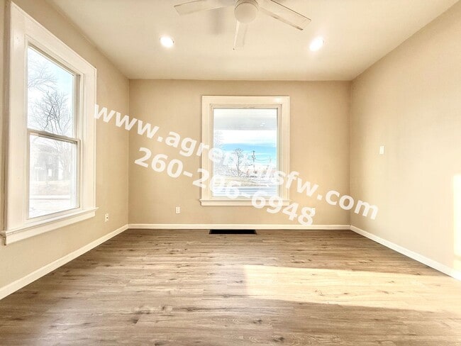 Building Photo - 1829 Broadway