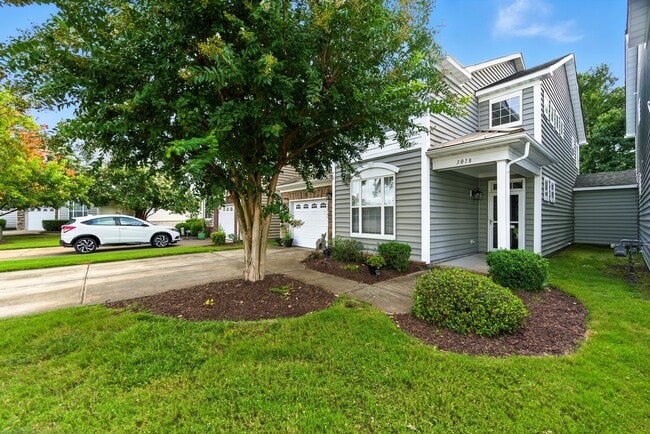 Building Photo - 3018 Silver Charm Cir
