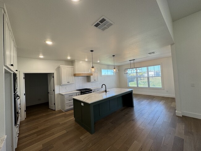 Building Photo - 4324 Cedar Creek Rd