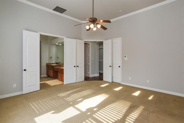 Building Photo - 9750 Candlewood Dr