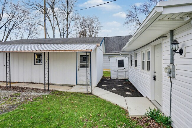 Building Photo - 6520 S 070 E