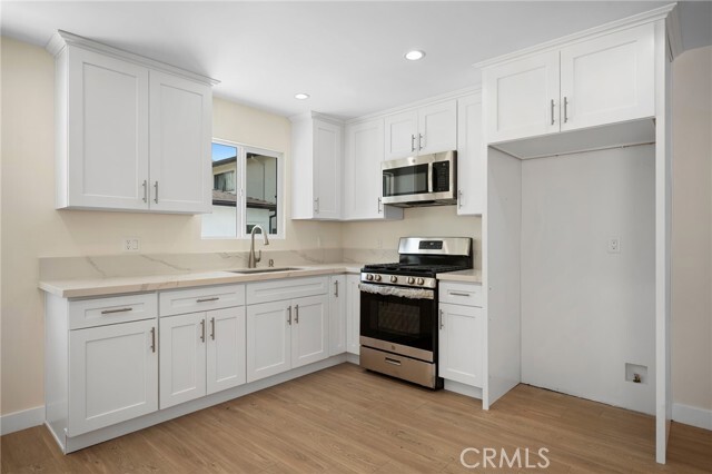 Building Photo - 1007 W Angeleno Ave