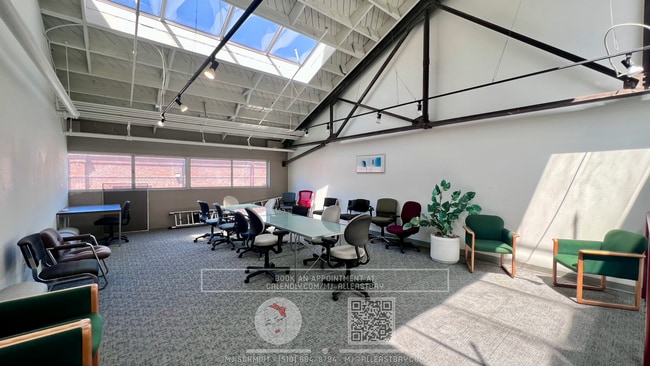 Building Photo - Contemporary loft-style 1 bedroom $2400