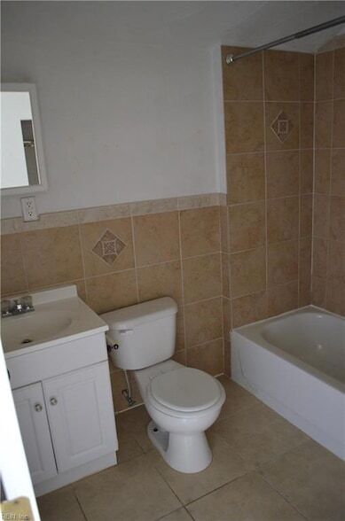 Building Photo - 4000 Elkhorn Ave