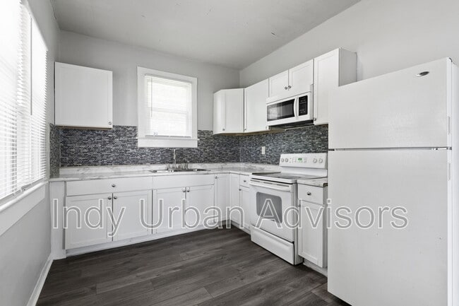 Building Photo - 1024 Winfield Ave
