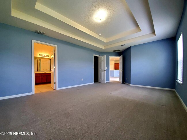 Building Photo - 825 Lord Nelson Blvd