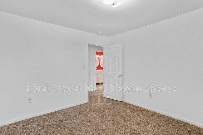Building Photo - 16208 Woburn Rd