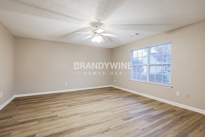 Building Photo - 125 Fairhaven Tr