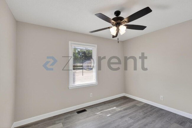 Building Photo - 318 Nugget Ct