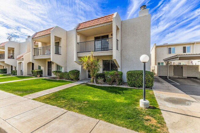 Building Photo - 8225 N Central Ave