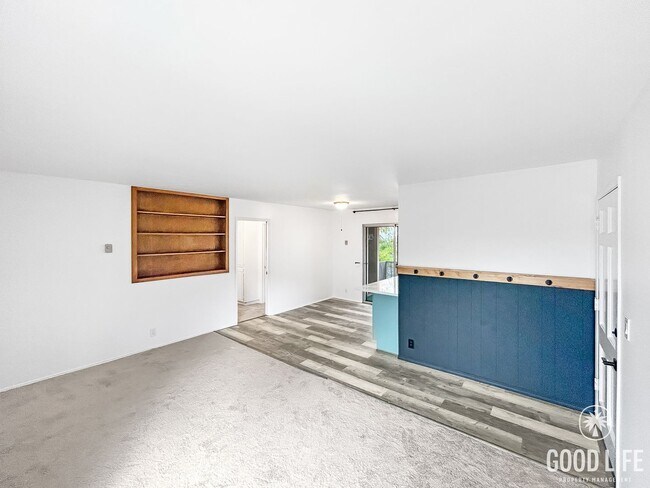 Building Photo - Beautiful 2BD/2BA Condo in La Mesa!