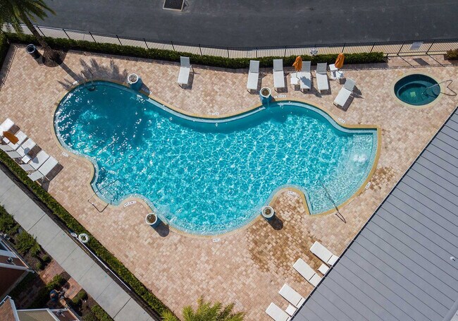 Building Photo - 7586 Sunny Dreams Ln