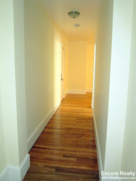 Building Photo - 155 Summer St