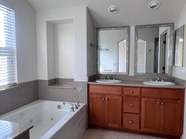 Building Photo - 20600 Murano Cir