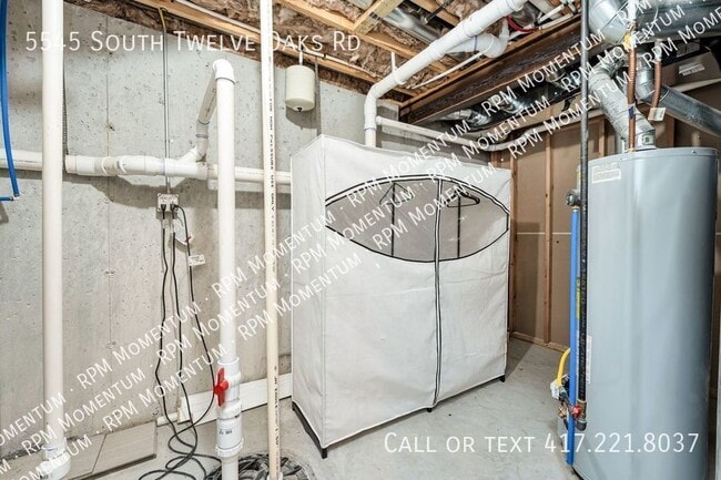 Building Photo - 5545 S Twelve Oaks Rd