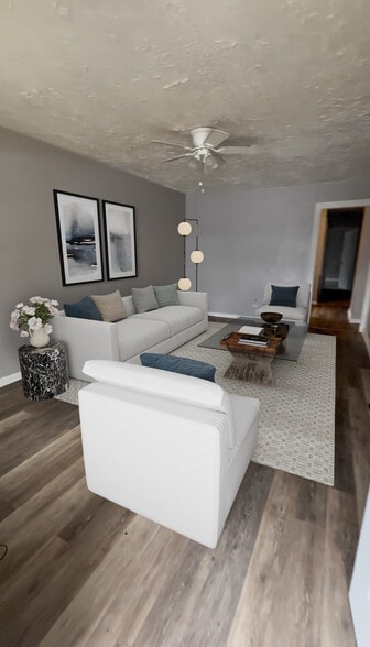 Primary Photo - 2320 E 36th St