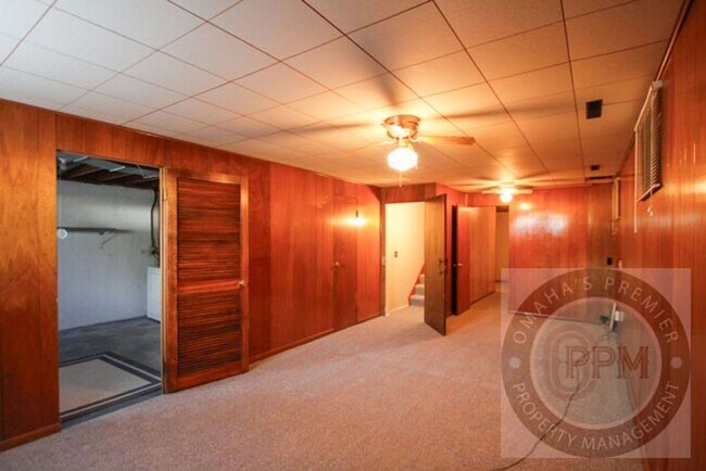 Building Photo - Comfortable 3 Bd /1.5 Ba Home  $300.00 off...