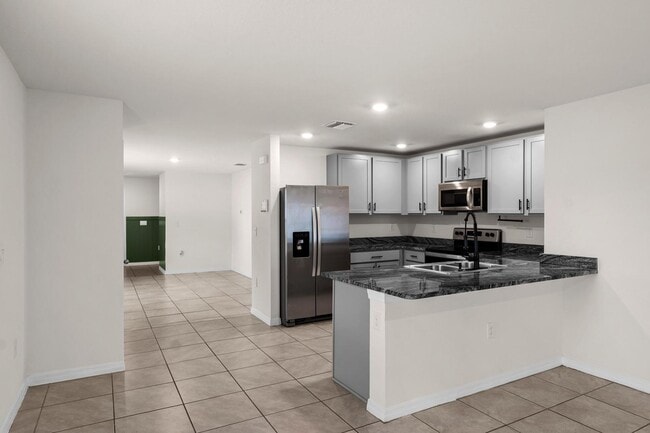 Building Photo - 13692 Thimbleberry Dr