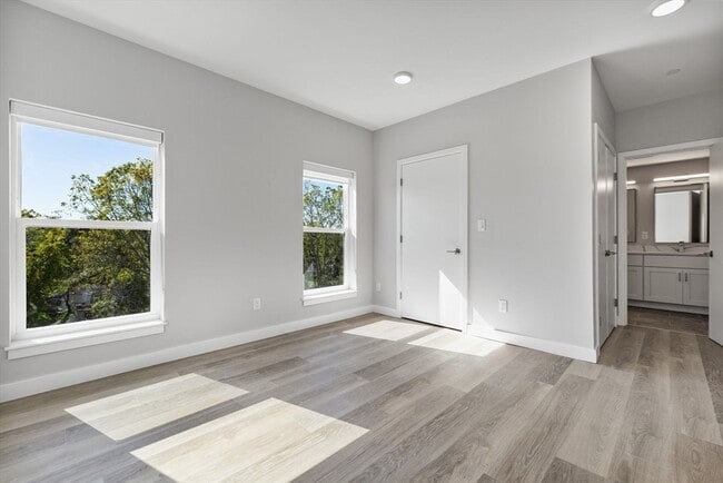 Building Photo - 59 Mill St