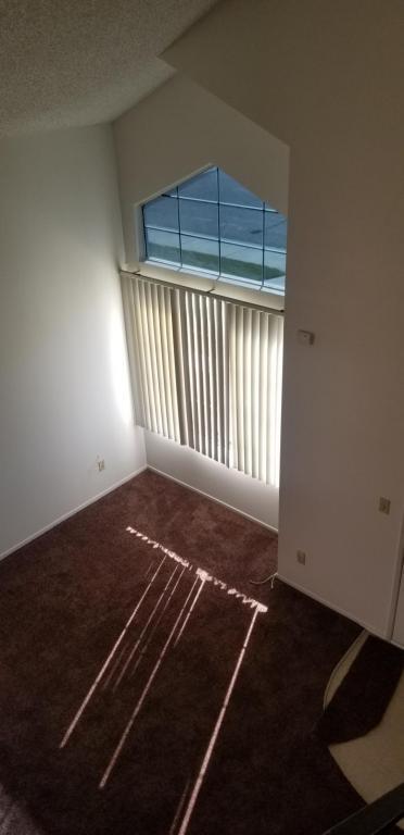 Building Photo - 1647 Orchid Ln