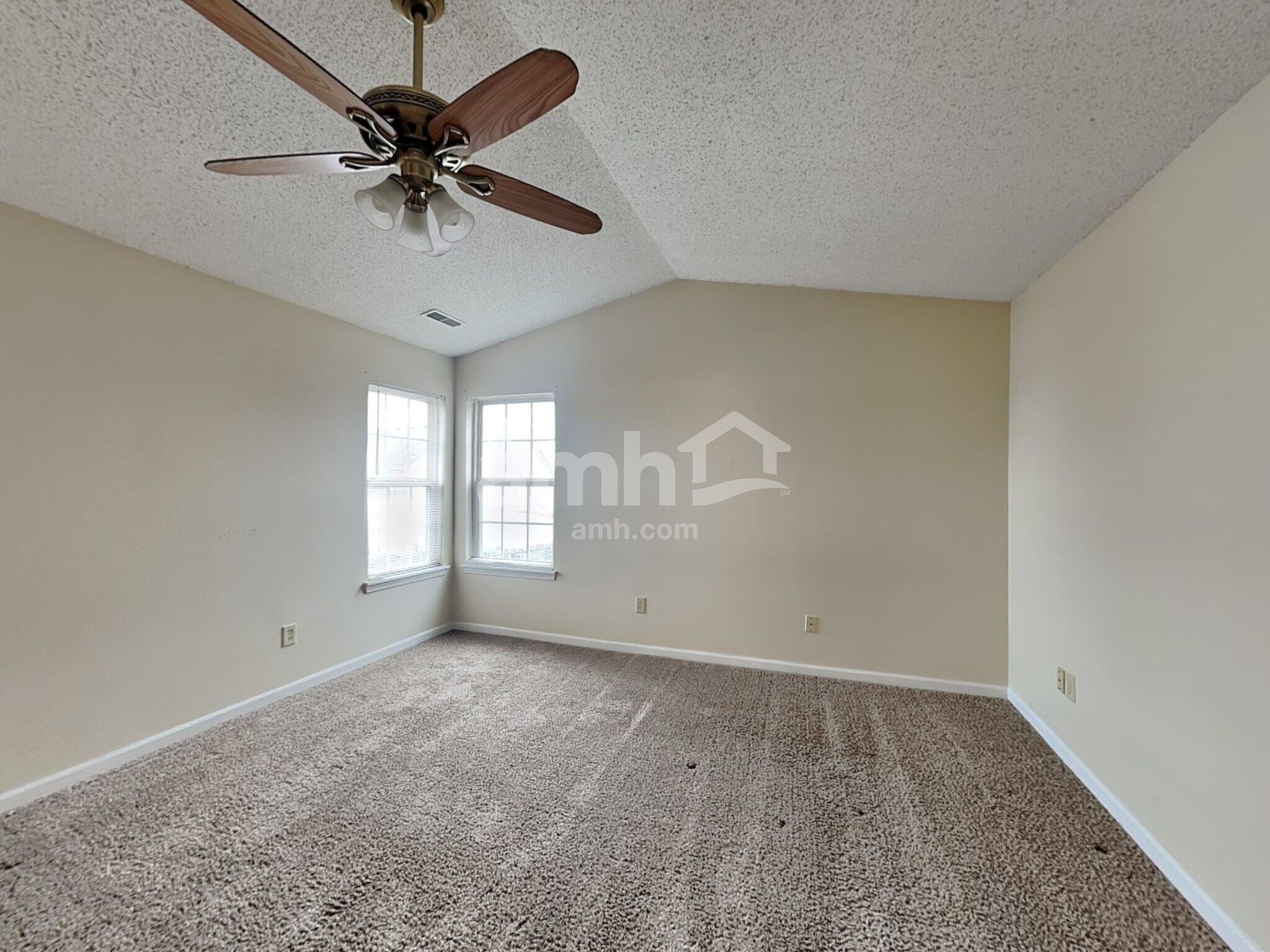 Building Photo - 11988 Cat Tail Ct