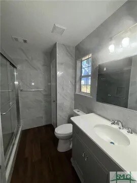 Building Photo - 135 Oak Pointe Trail