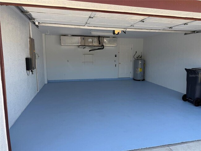 Building Photo - 7224 49th Ave E