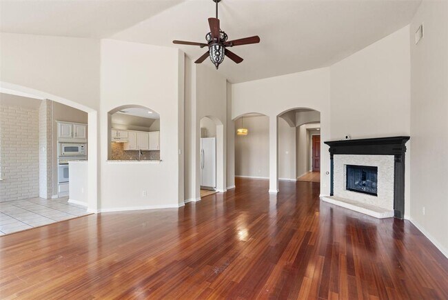 Building Photo - 725 Botany Bay Cir