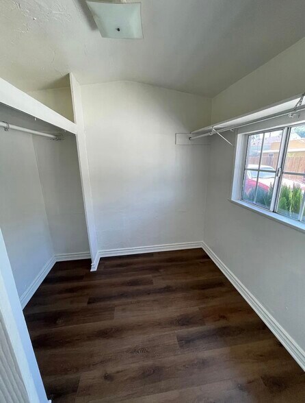 Building Photo - 3349 Brayton Ave