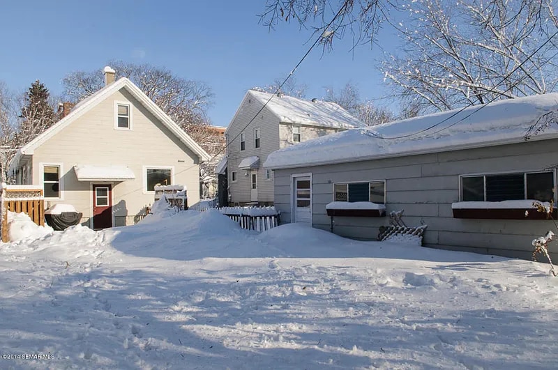 Building Photo - 301 15th Ave SW