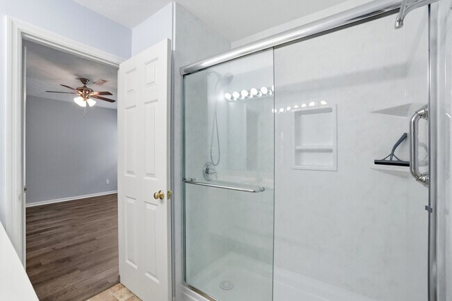 Building Photo - 9083 Marquis Dr