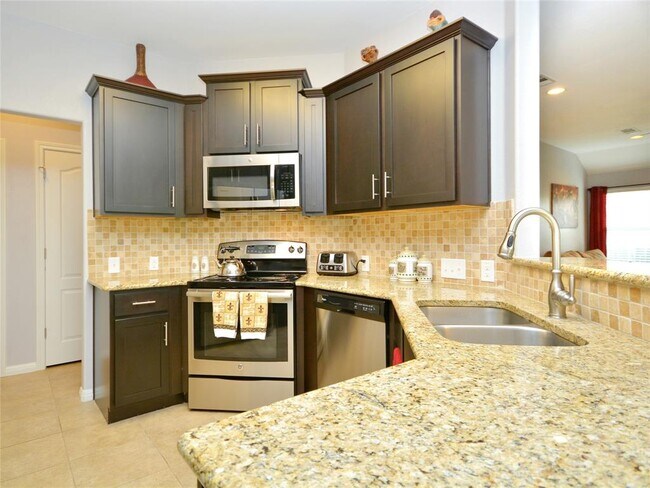 Building Photo - 219 Valley Oaks Loop