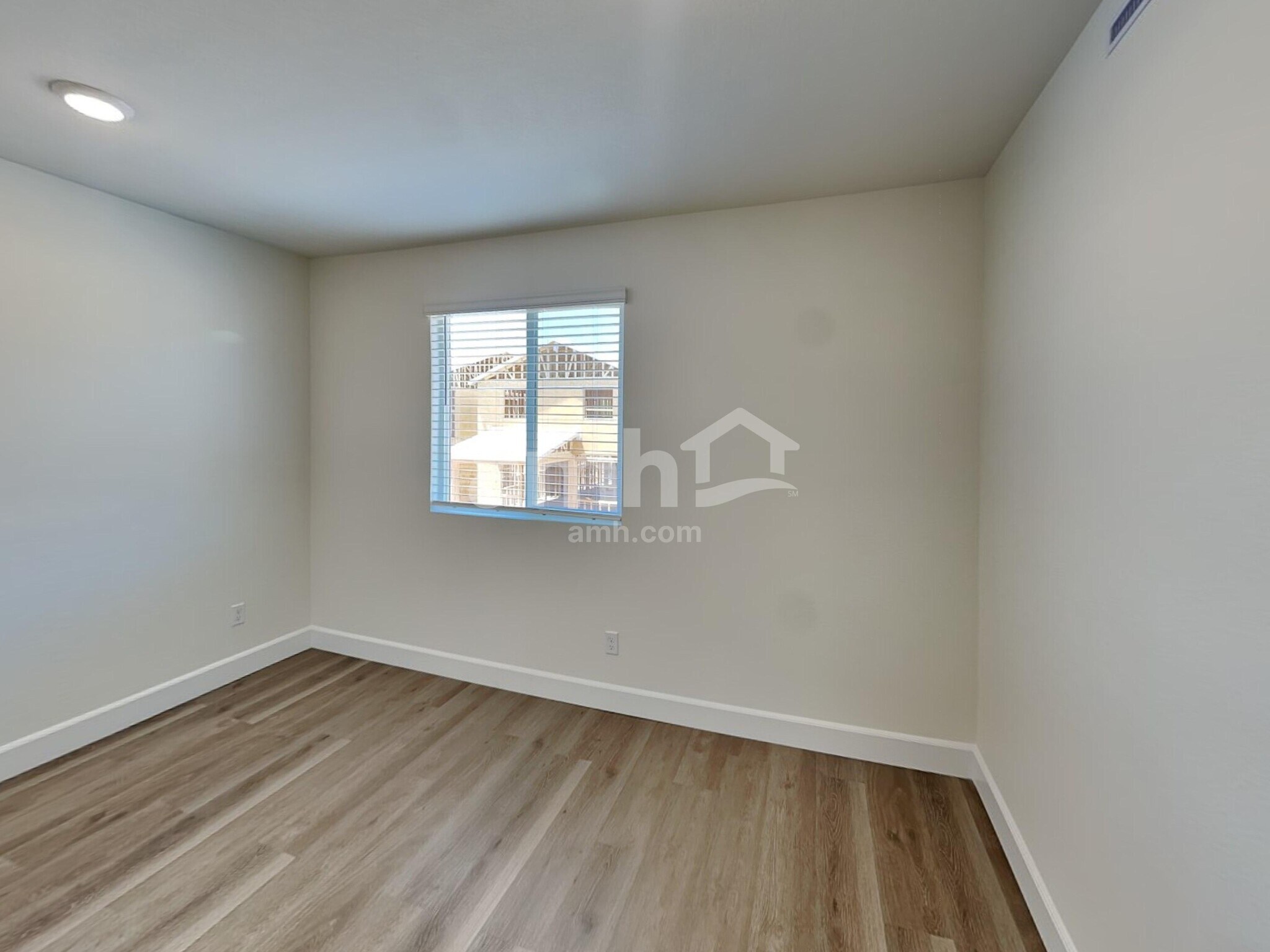 Building Photo - 10345 Medusita St
