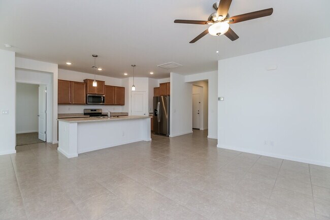 Building Photo - 7004 E Aerie Way