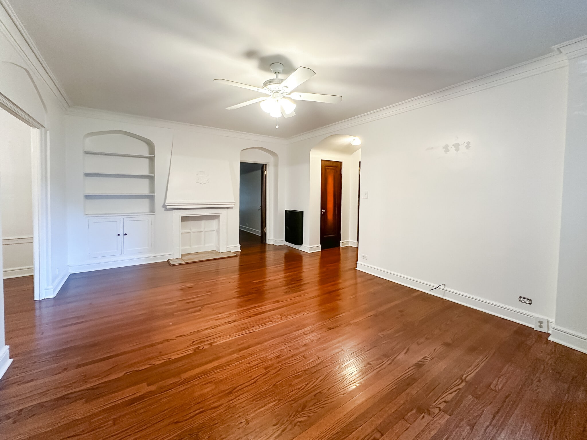 Building Photo - 815A Forest Ave