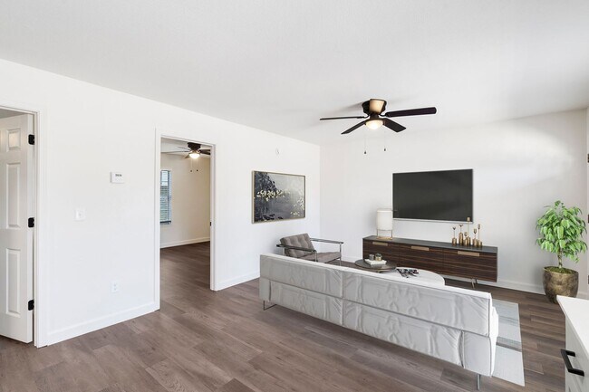 Interior Photo - 1 - Grove
