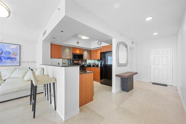 Building Photo - 16699 Collins Ave